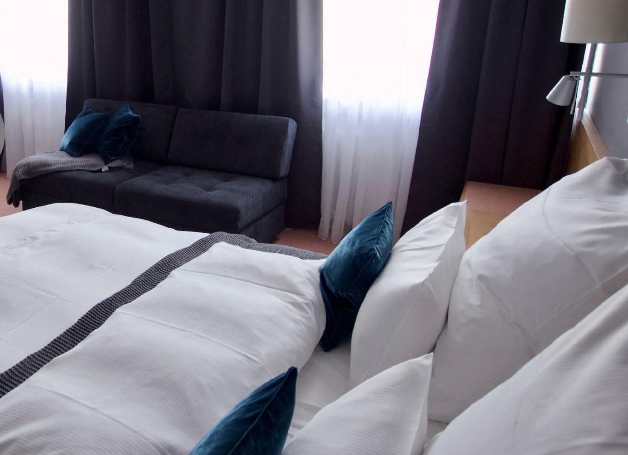 Hotel Tari Höchberg Eksteriør bilde